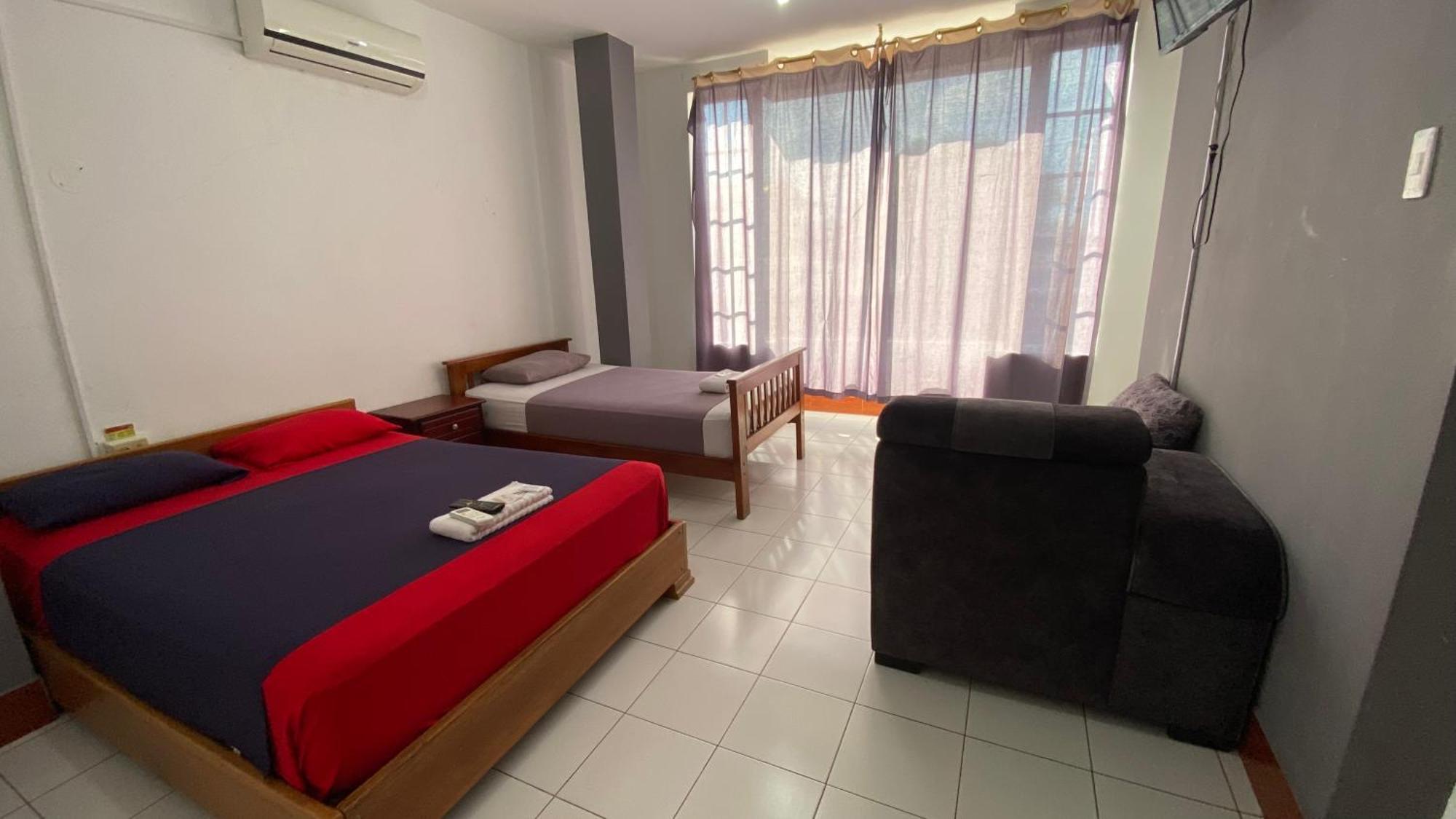 Hostal Casa Blanca Puerto Francisco de Orellana Luaran gambar